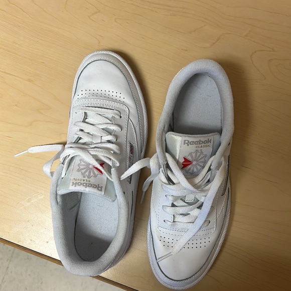 Reebok sneakers - Picture 3 of 3